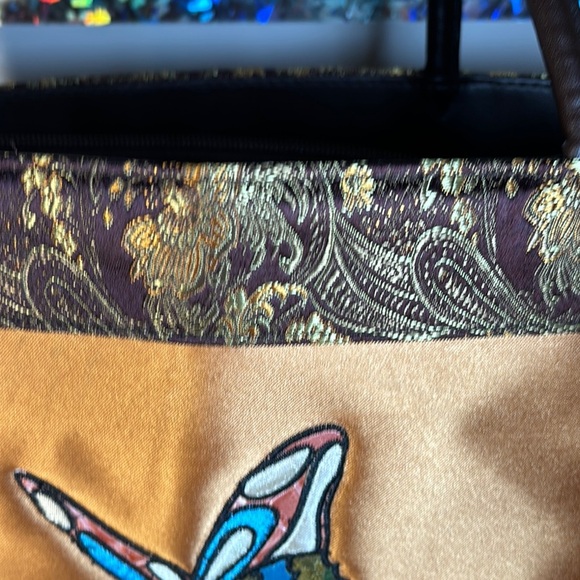 Gold and Brown Artistic Shoulder Bag with Butterfly Design - Picture 3 of 16